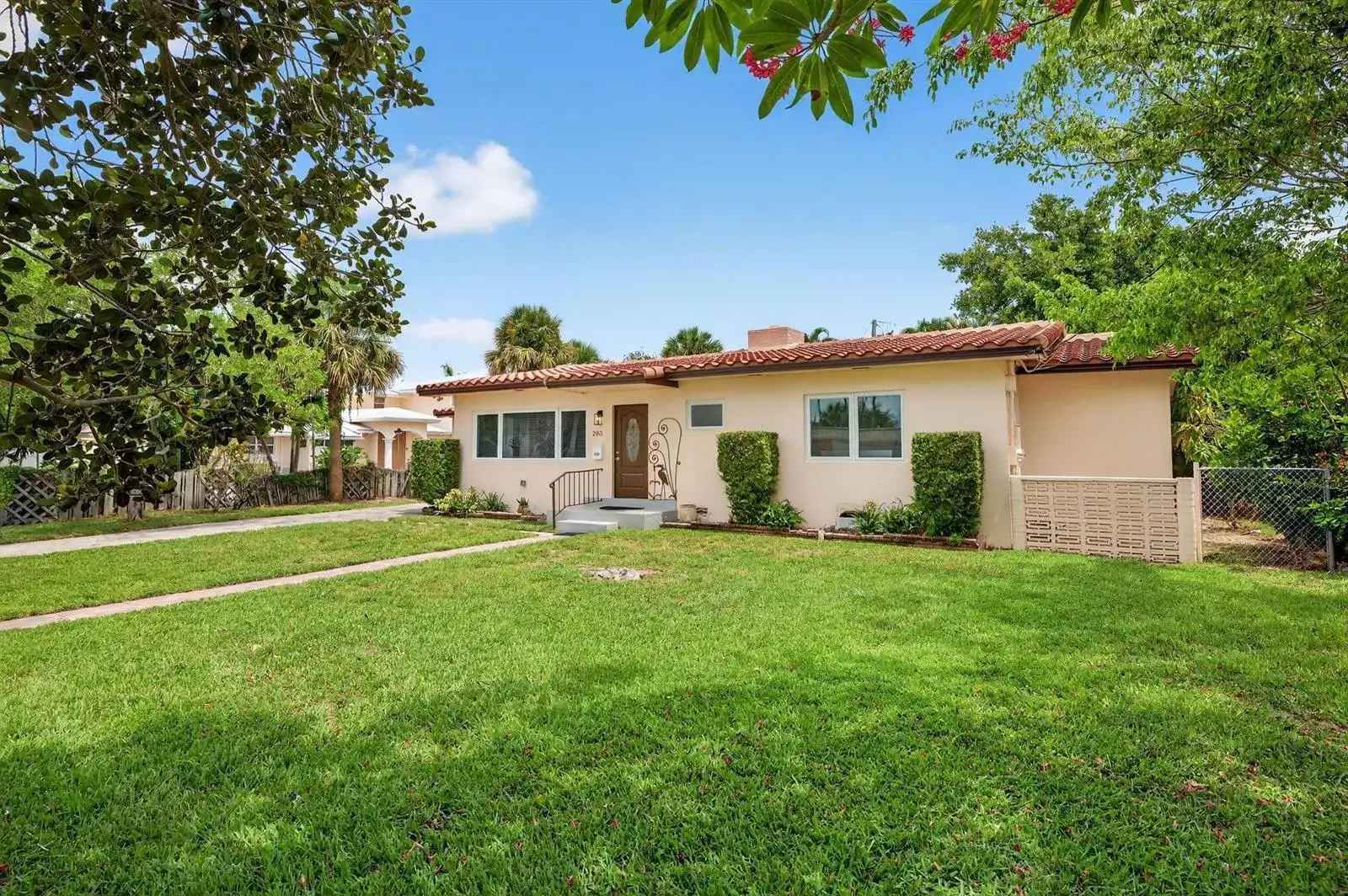 283 Imperial Lane, Lauderdale By The Sea FL 33308 photo 2