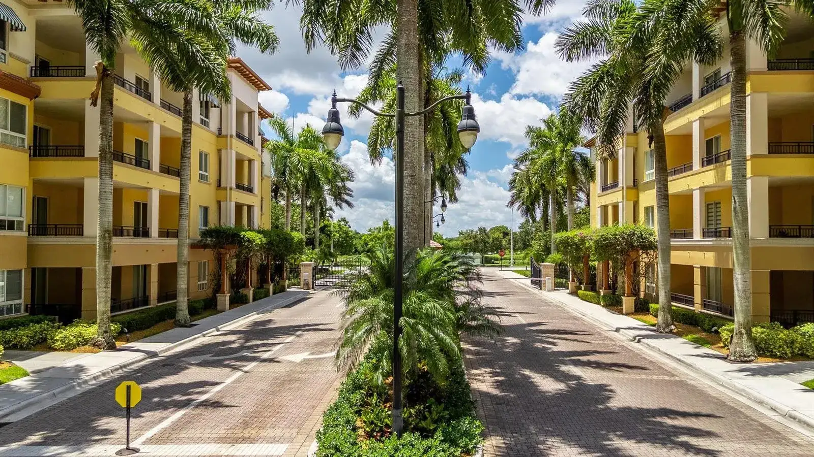 16102 Emerald Estates Drive # 128, Weston FL 33331 photo 3
