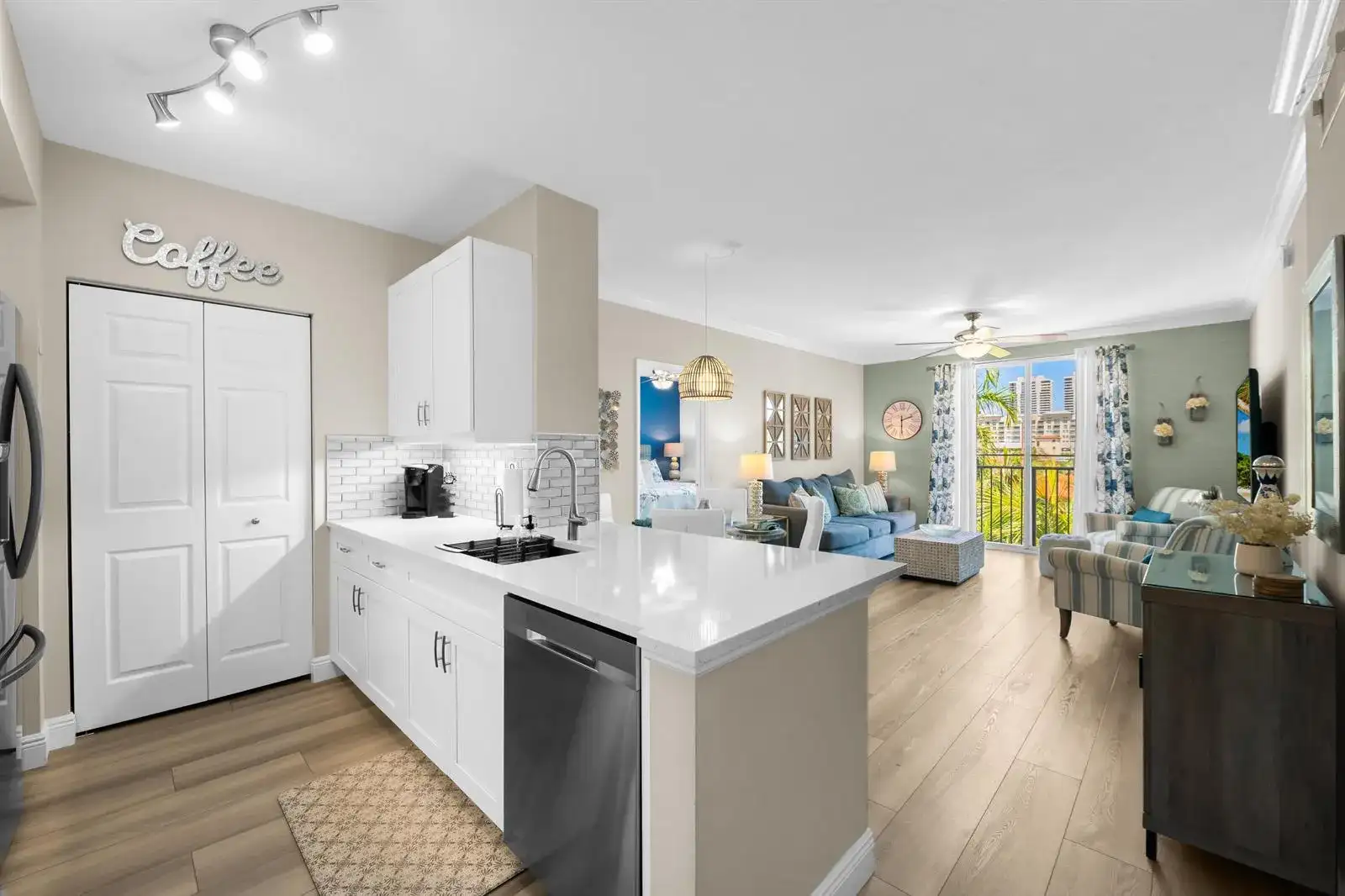 720 S Sapodilla Avenue # 502, West Palm Beach FL 33401 photo 3
