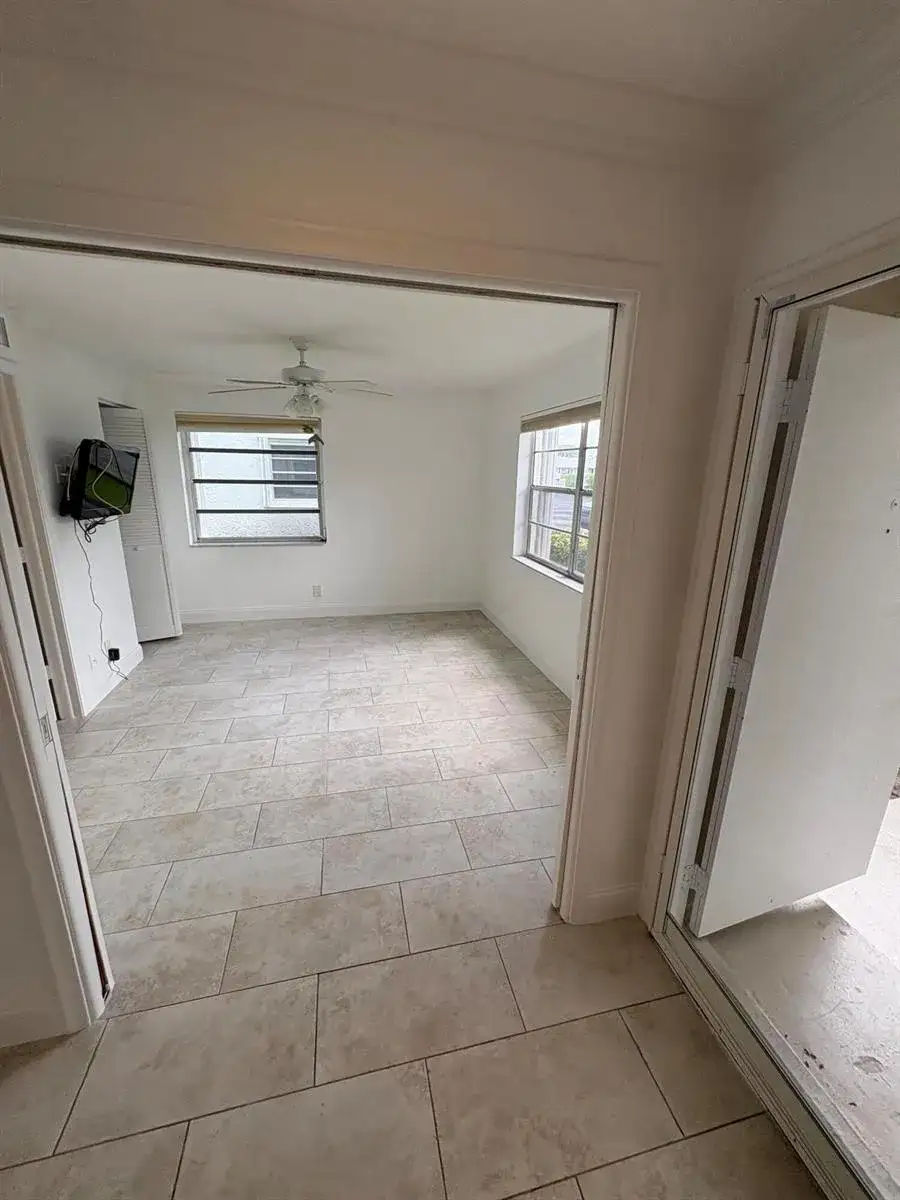 1020 Silk Oak Terrace # 104, Delray Beach FL 33445 photo 5