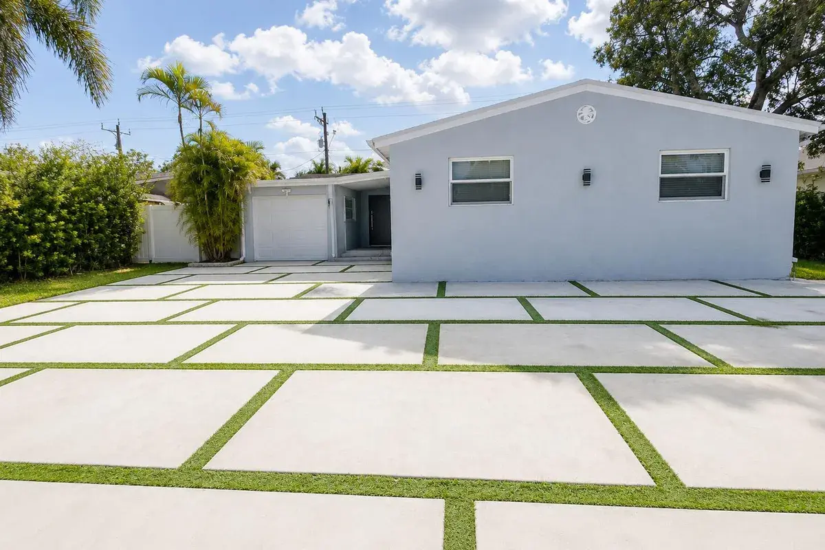 3111 N 66th Avenue, Hollywood FL 33024