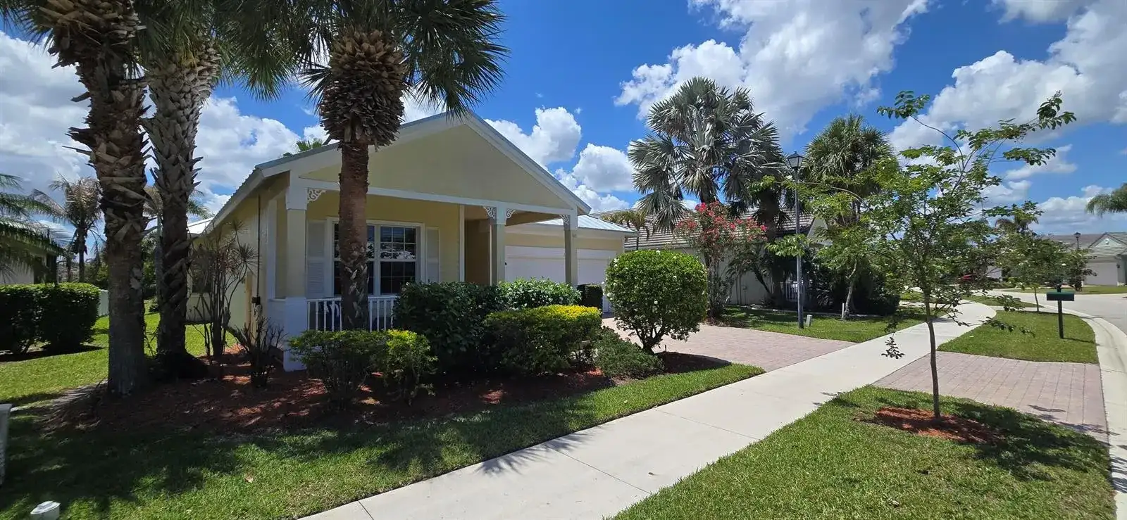 195 NW Willow Grove Avenue, Port St. Lucie FL 34986 photo 2