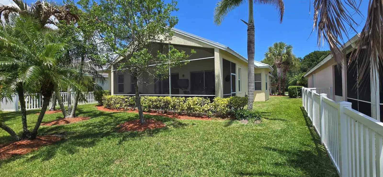 195 NW Willow Grove Avenue, Port St. Lucie FL 34986