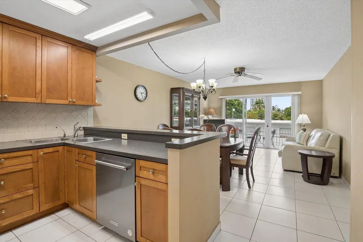 550 Bayshore Drive # 314, Fort Lauderdale FL 33304