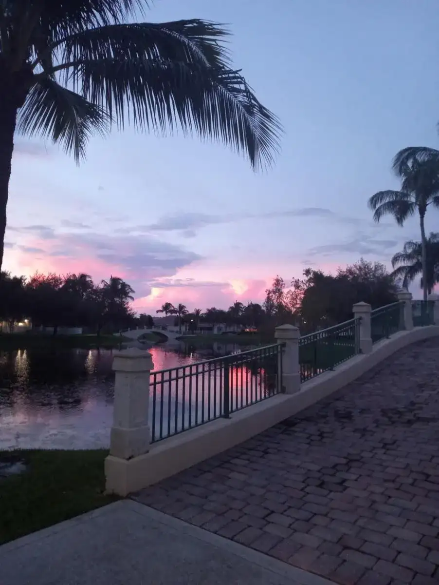 8093 Montserrat Place, Wellington FL 33414 photo 2