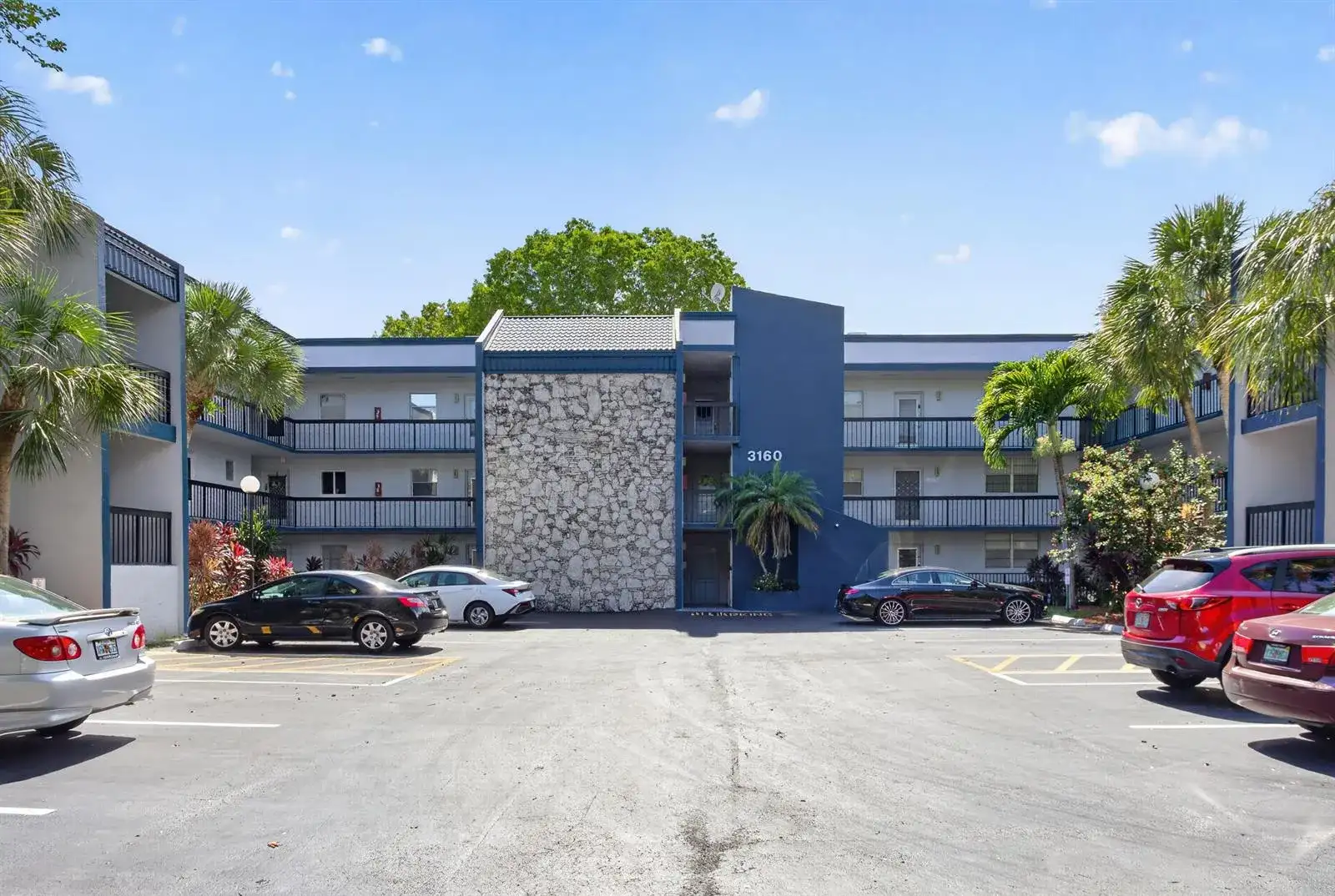 3160 Holiday Springs Boulevard # 112, Margate FL 33063 photo 2