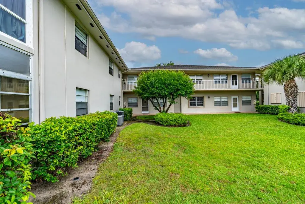 3 Lake Vista Trail # 203, Port St. Lucie FL 34952