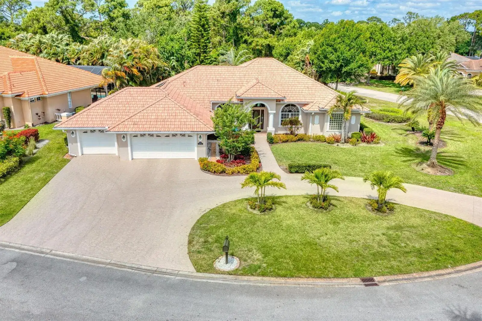 8055 Kiawah Trace, Port St. Lucie FL 34986 photo 2