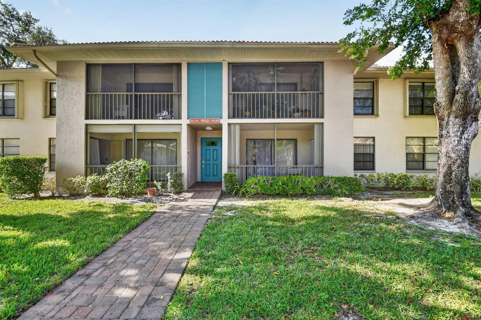 9810 Pineapple Tree, Drive # 103, Boynton Beach FL 33436