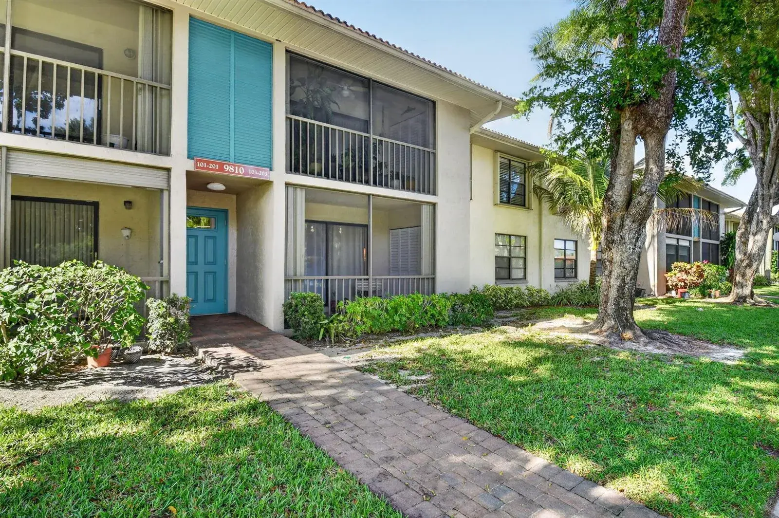 9810 Pineapple Tree, Drive # 103, Boynton Beach FL 33436