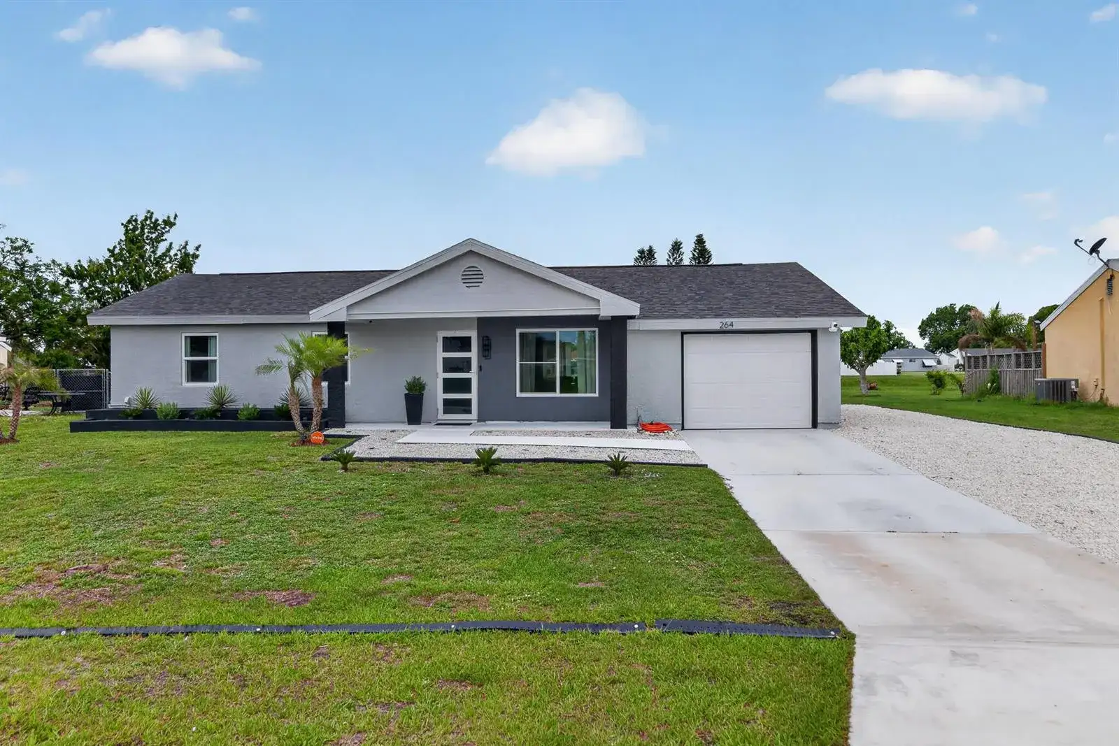 264 SW Cherryhill Road, Port St. Lucie FL 34953 photo 2