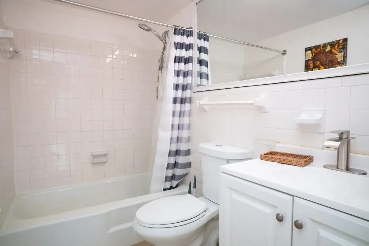 701 Pine Drive # 107, Pompano Beach FL 33060 photo 3