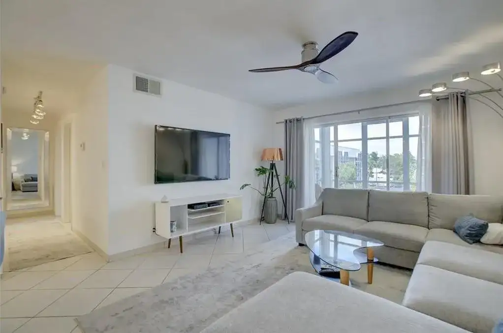 3020 NE 16th Avenue # 304, Oakland Park FL 33334 photo 5