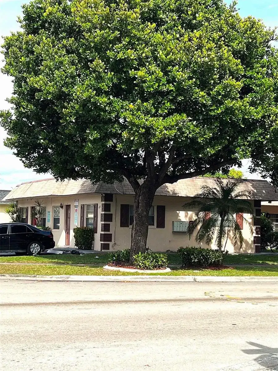 4130 NW 31st Terrace # 1, Lauderdale Lakes FL 33309