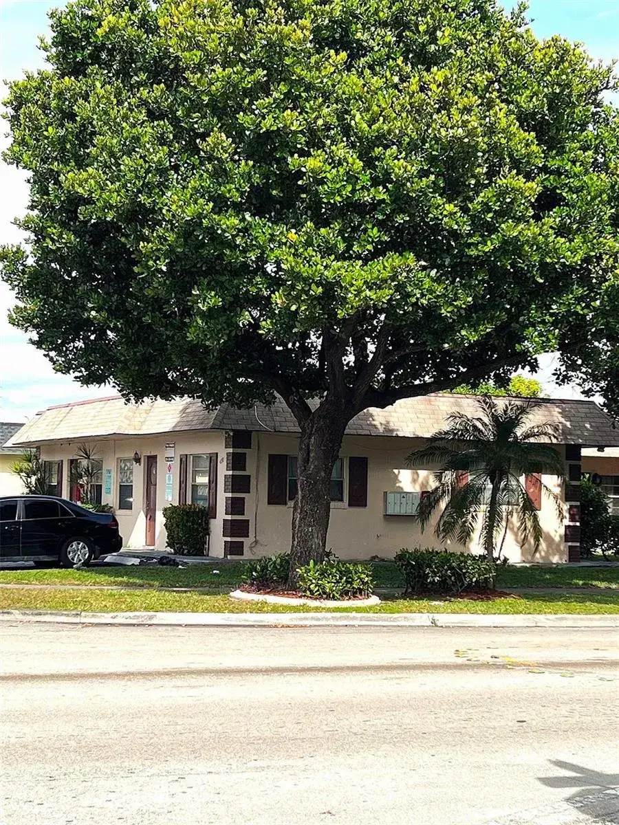 4130 NW 31st Terrace # 1, Lauderdale Lakes FL 33309