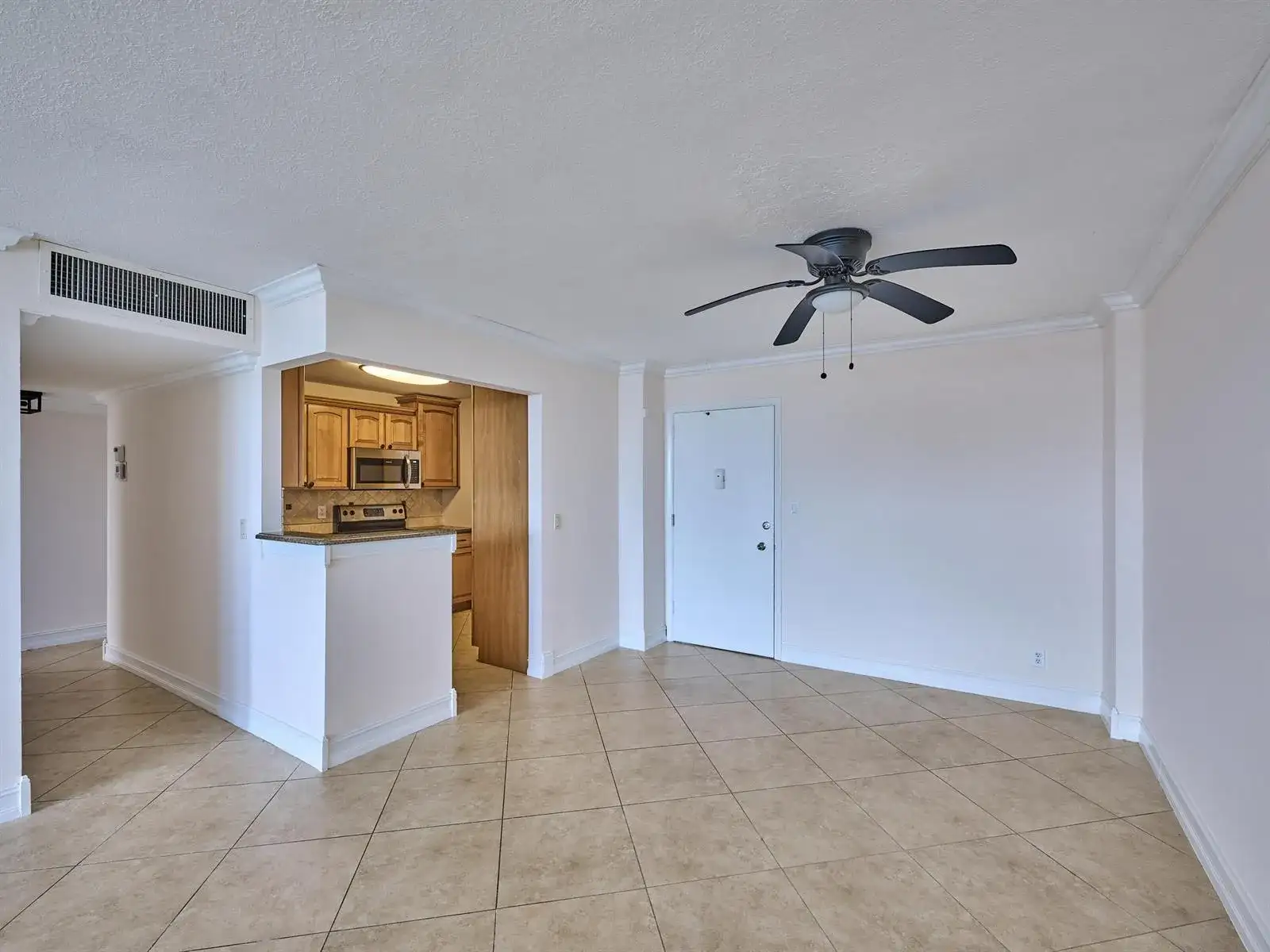 305 N Pompano Beach Boulevard # 1204, Pompano Beach FL 33062 photo 3