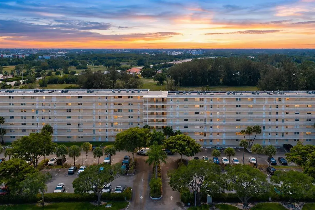 5961 NW 2nd Avenue # 302, Boca Raton FL 33487