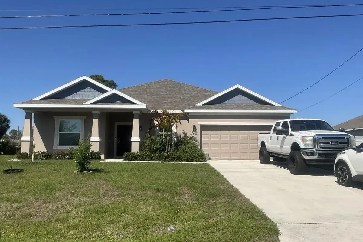 3982 SW Halcomb Street, Port St. Lucie FL 34953