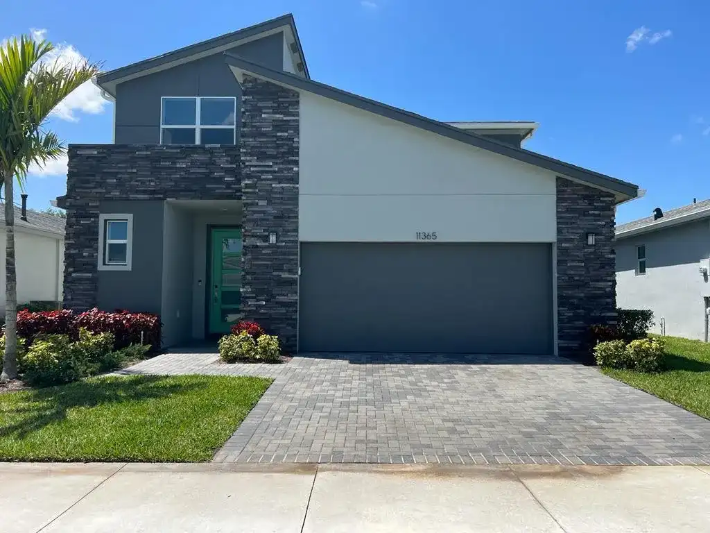 11365 SW Lyra Drive, Port St. Lucie FL 34987