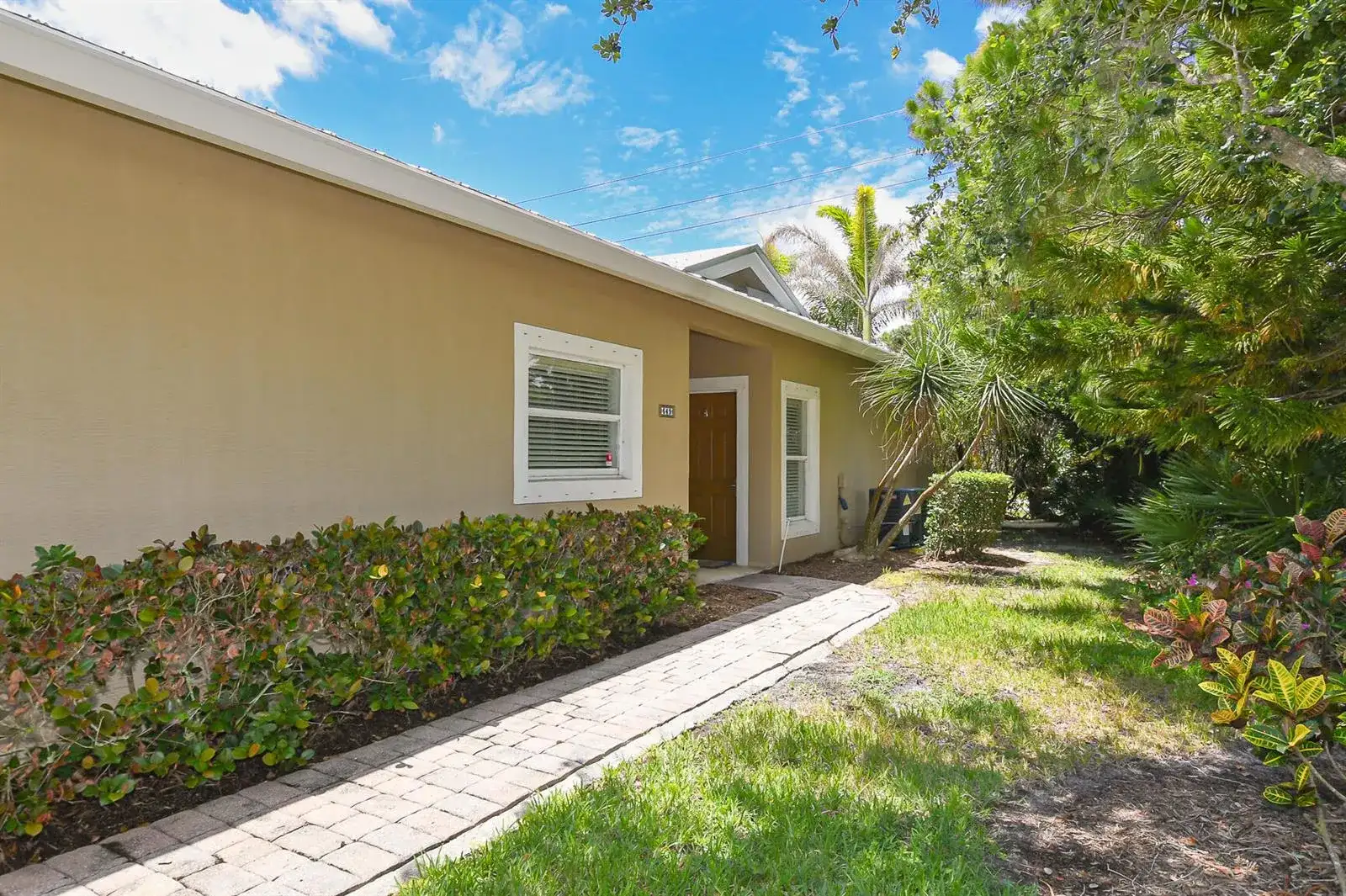 649 NE Bent Paddle Lane, Port St. Lucie FL 34983 photo 4