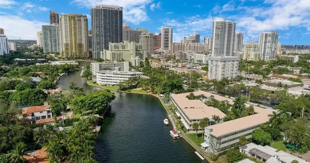 1000 SE 4th Street # 210, Fort Lauderdale FL 33301