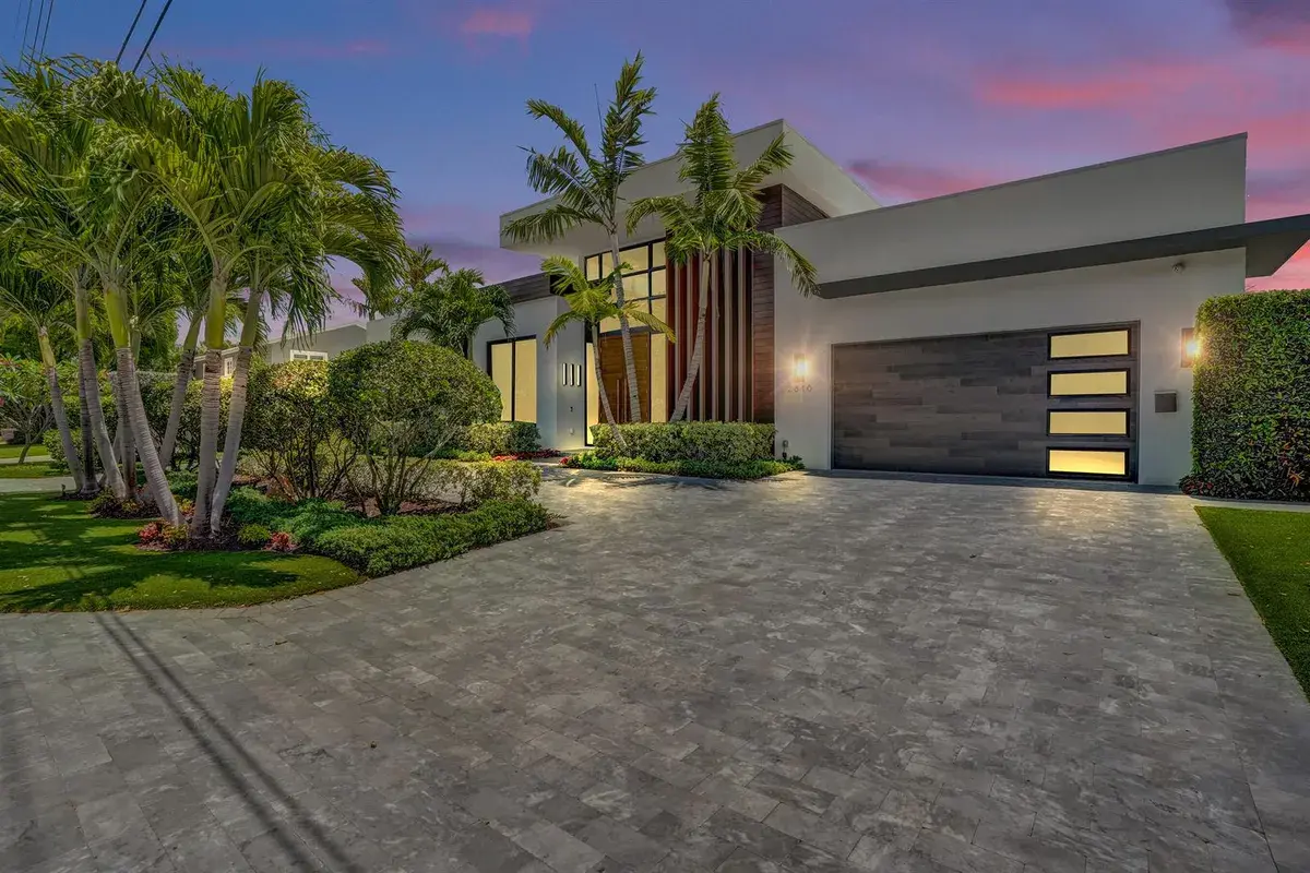 2816 NE 38th Street, Fort Lauderdale FL 33308
