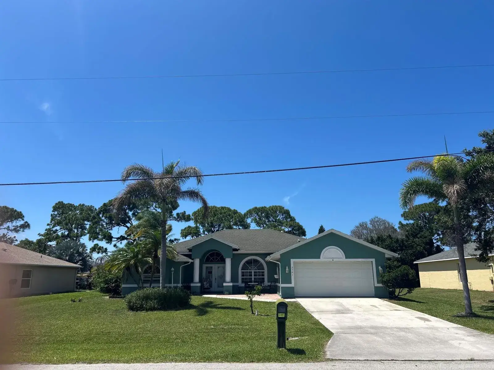 2301 SE Mariola Avenue SE, Port St. Lucie FL 34952