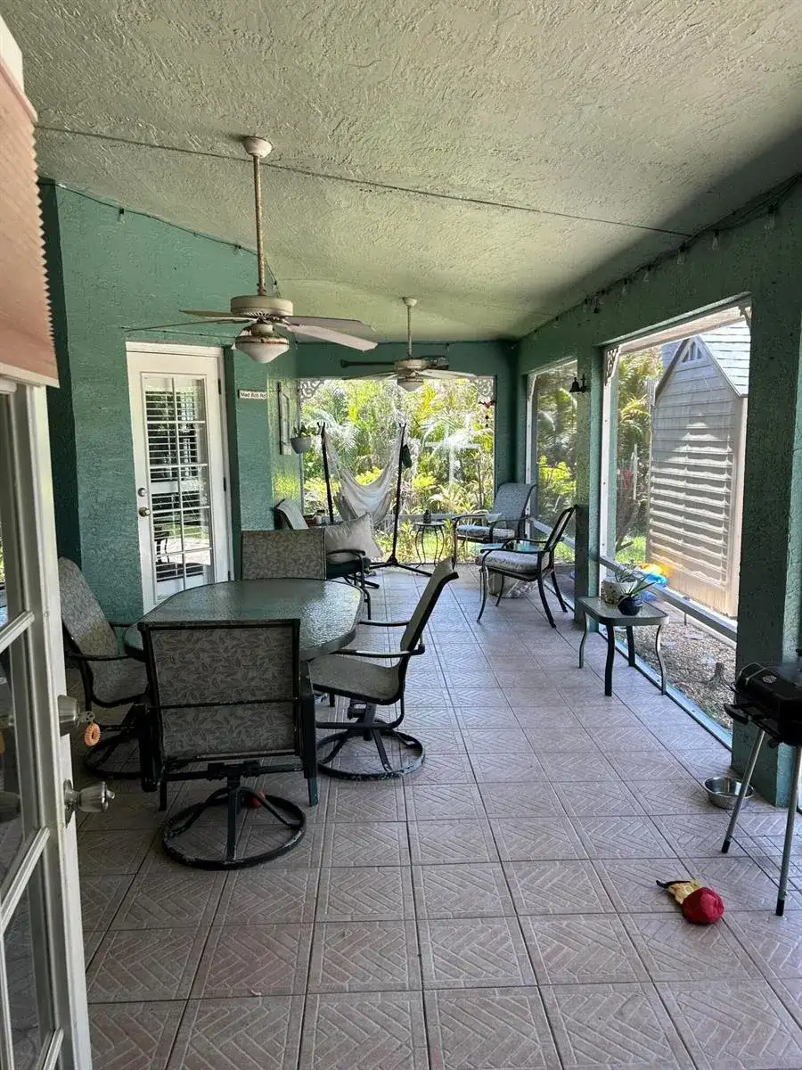 2301 SE Mariola Avenue SE, Port St. Lucie FL 34952 photo 4