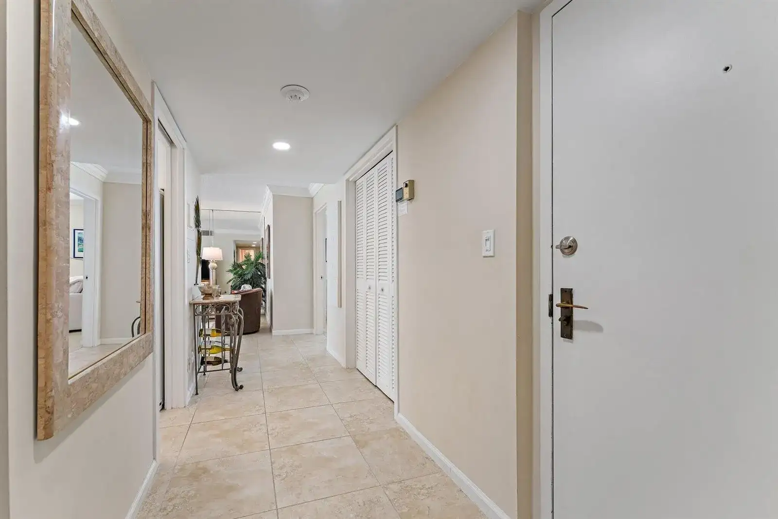5480 N Ocean Drive, Singer Island FL 33404 photo 3
