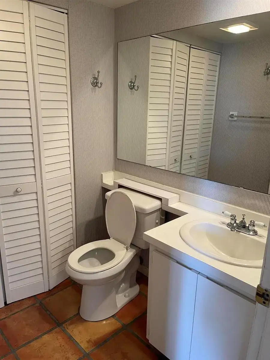713 7th Court, Palm Beach Gardens FL 33410 photo 5