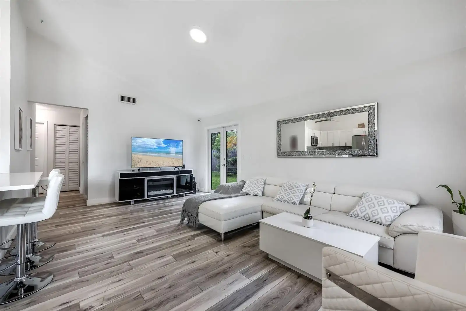 10117 Mikado Lane, Royal Palm Beach FL 33411 photo 4