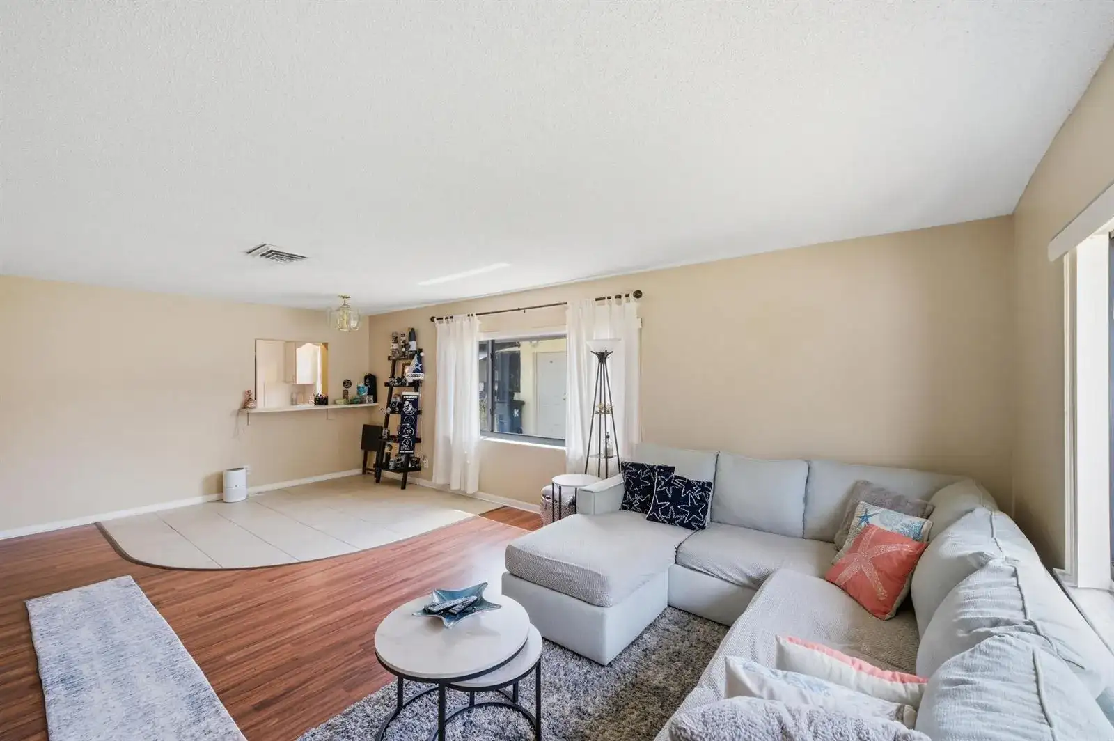 10222 Pine Drive, Boynton Beach FL 33437 photo 3