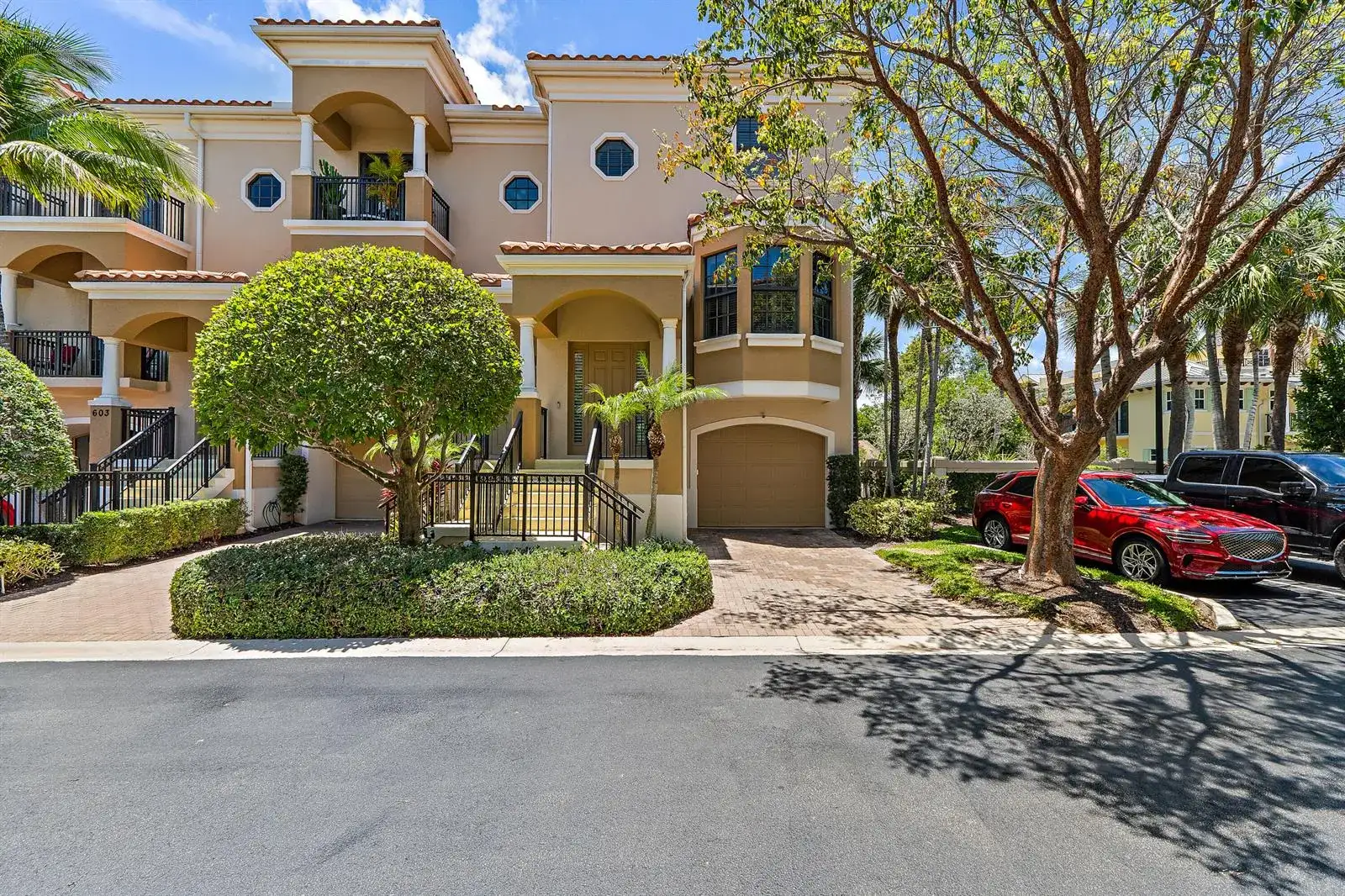 605 Del Sol Circle, Tequesta FL 33469 photo 3