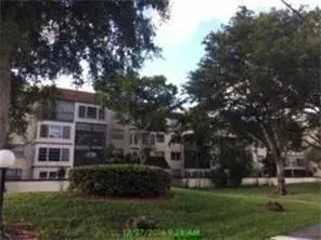 7300 NW 17th Street # 318, Plantation FL 33313