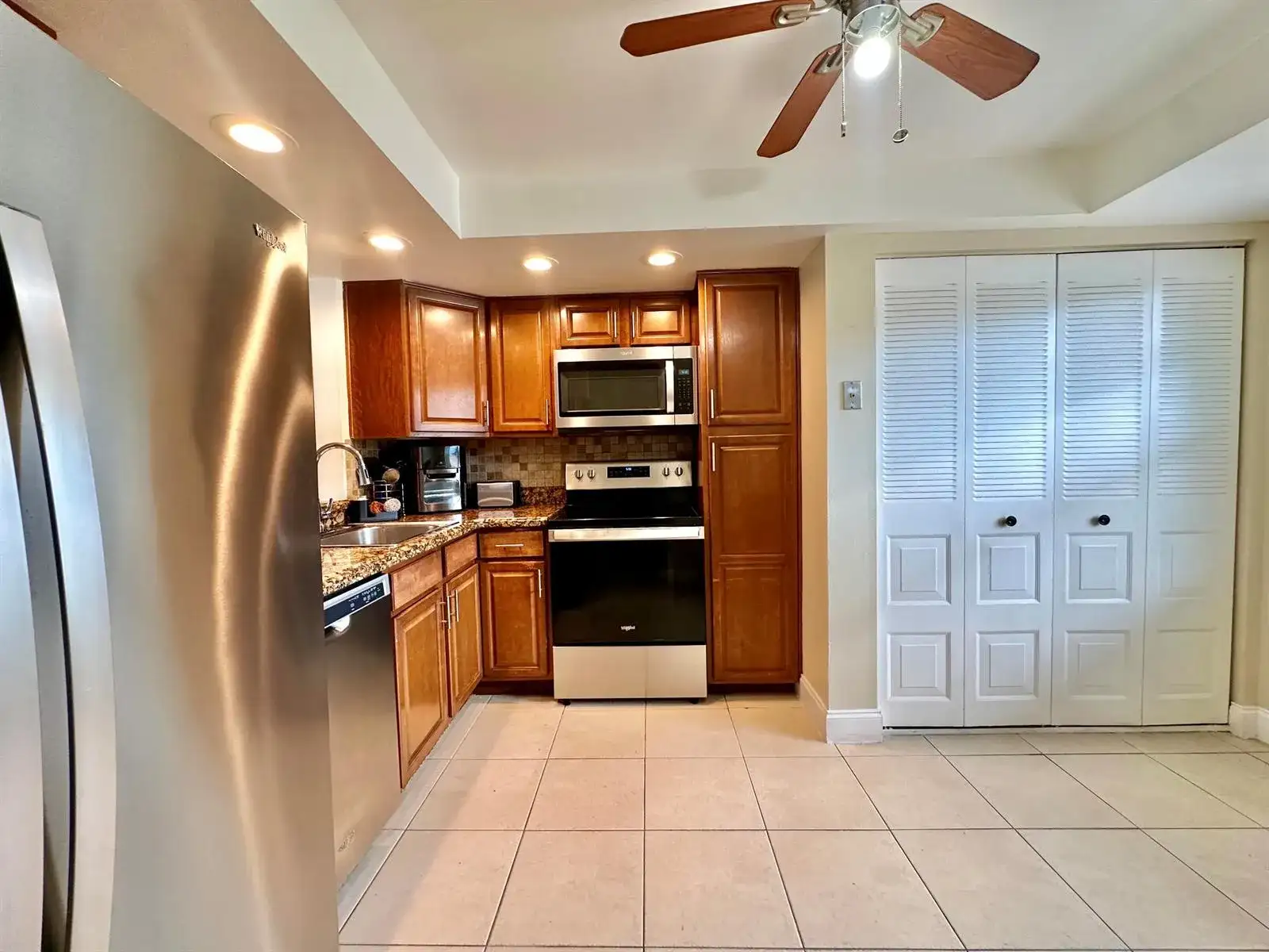 1650 NW 80th Avenue, Margate FL 33063 photo 2