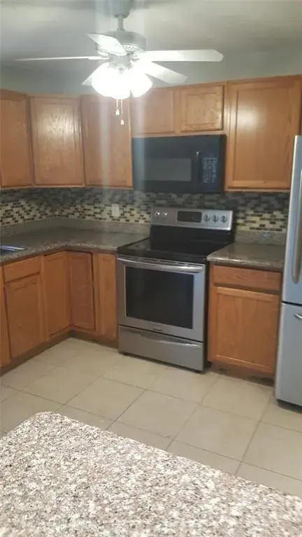 180 NE 12th Avenue # 17a, Hallandale Beach FL 33009