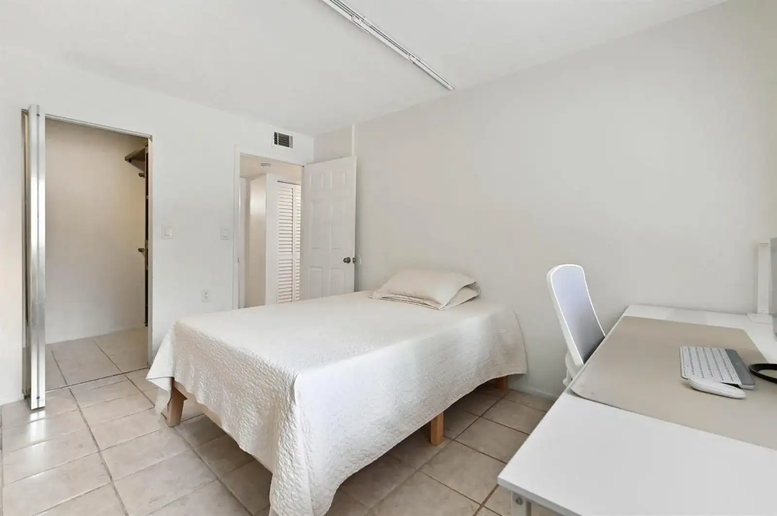 1089 N Benoist Farms Road # 205, West Palm Beach FL 33411 photo 3