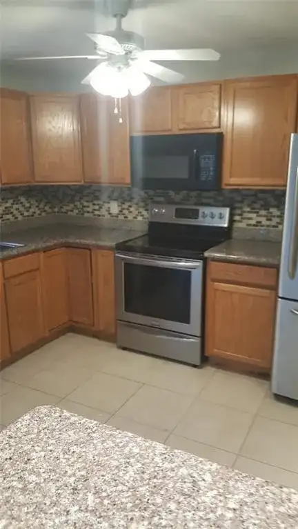 180 NE 12th Avenue # 17a, Hallandale Beach FL 33009