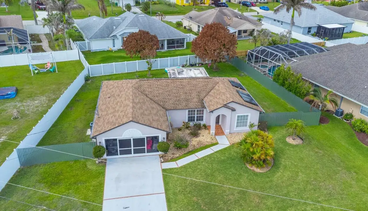 2718 SW Hamilton Avenue, Port St. Lucie FL 34987