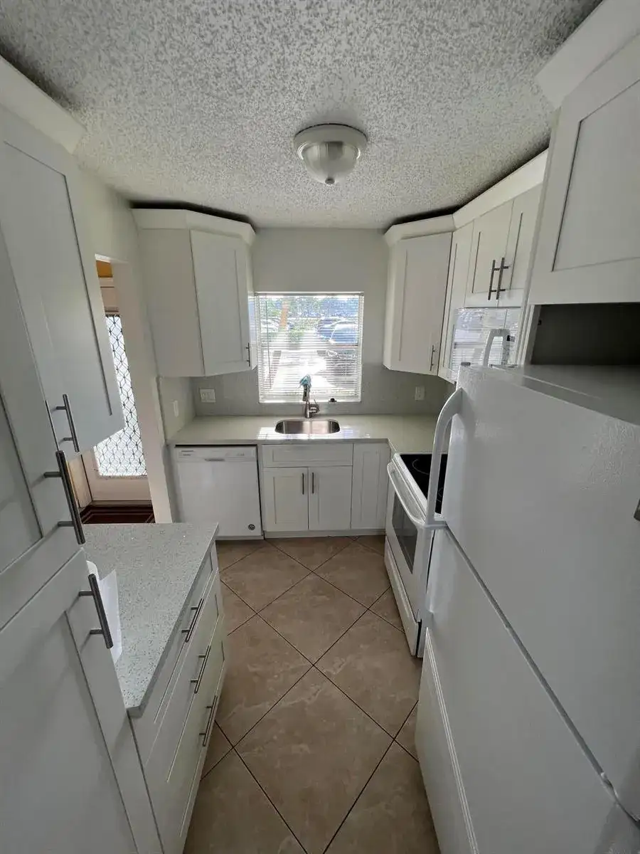 9949 Sandalfoot Boulevard Apt 514, Boca Raton FL 33428 photo 4