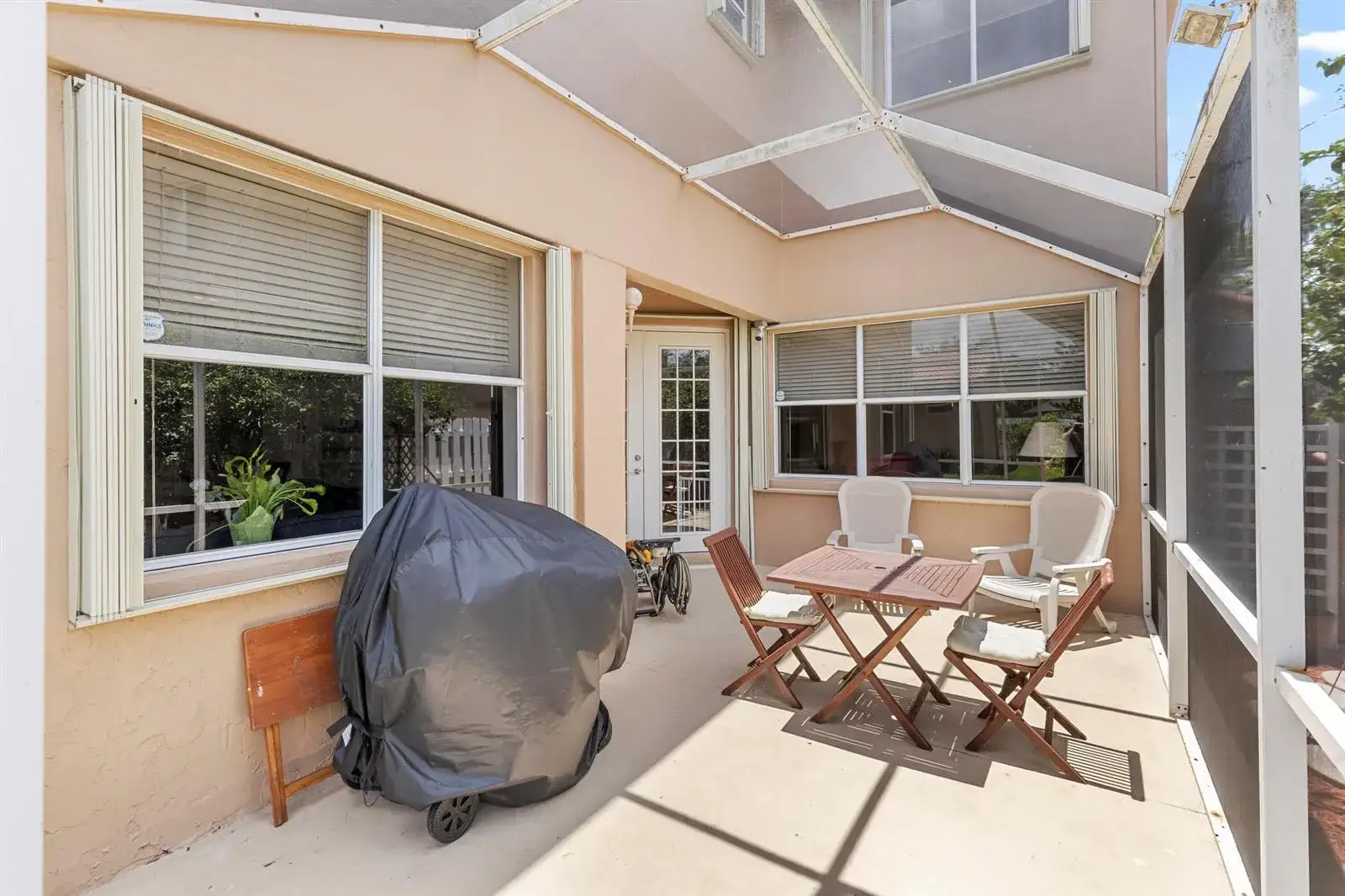 907 Stanton Drive, Weston FL 33326 photo 5