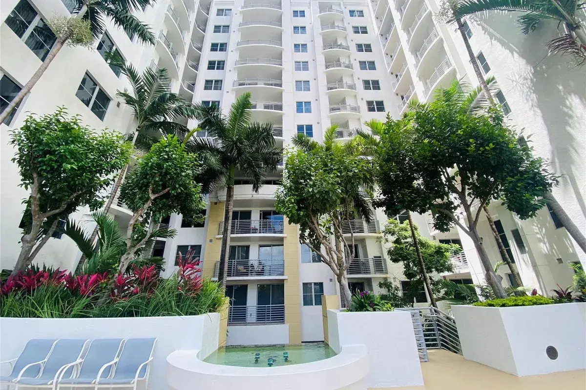 1830 Radius Drive # 1004, Hollywood FL 33020