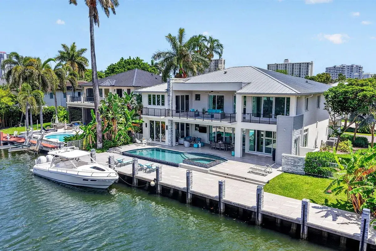 39 Pelican Drive, Fort Lauderdale FL 33301