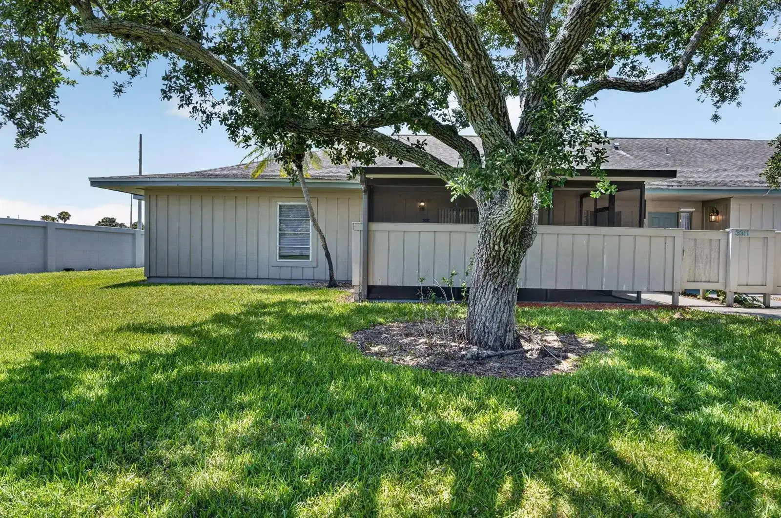 3911 NW Cinnamon Tree Circle, Jensen Beach FL 34957 photo 2
