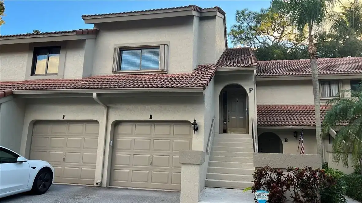5580 Coach House Circle # F, Boca Raton FL 33486