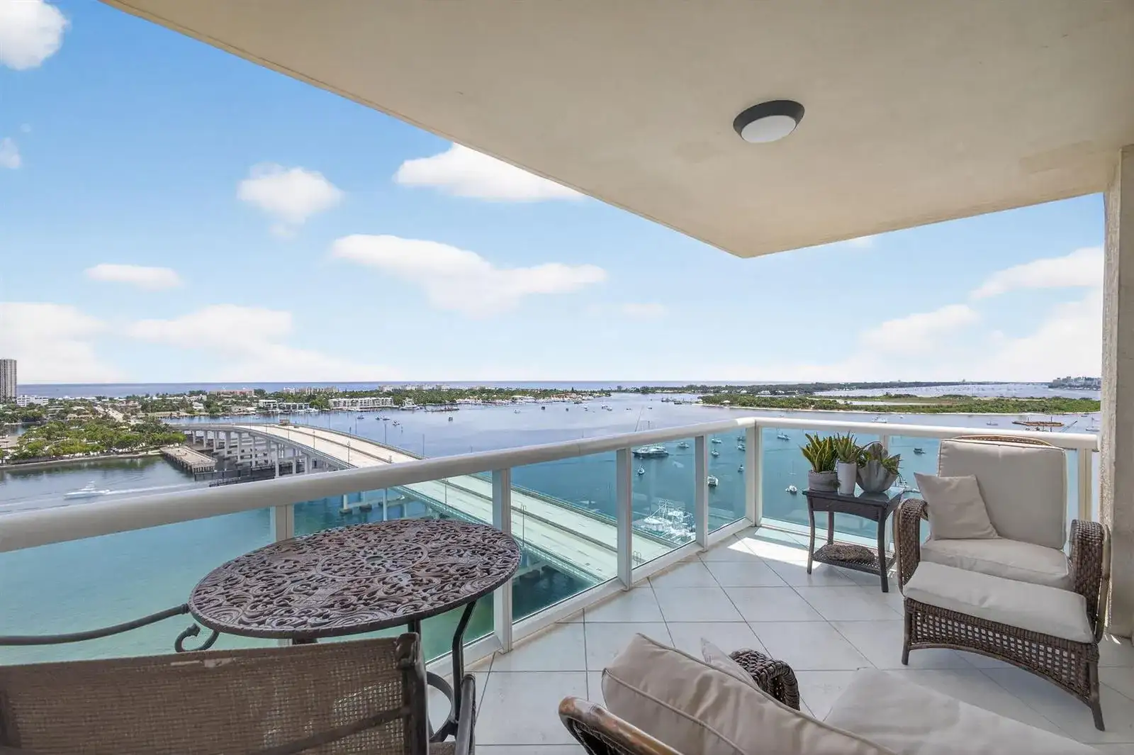 2640 Lake Shore Drive # 1716, Riviera Beach FL 33404 photo 2
