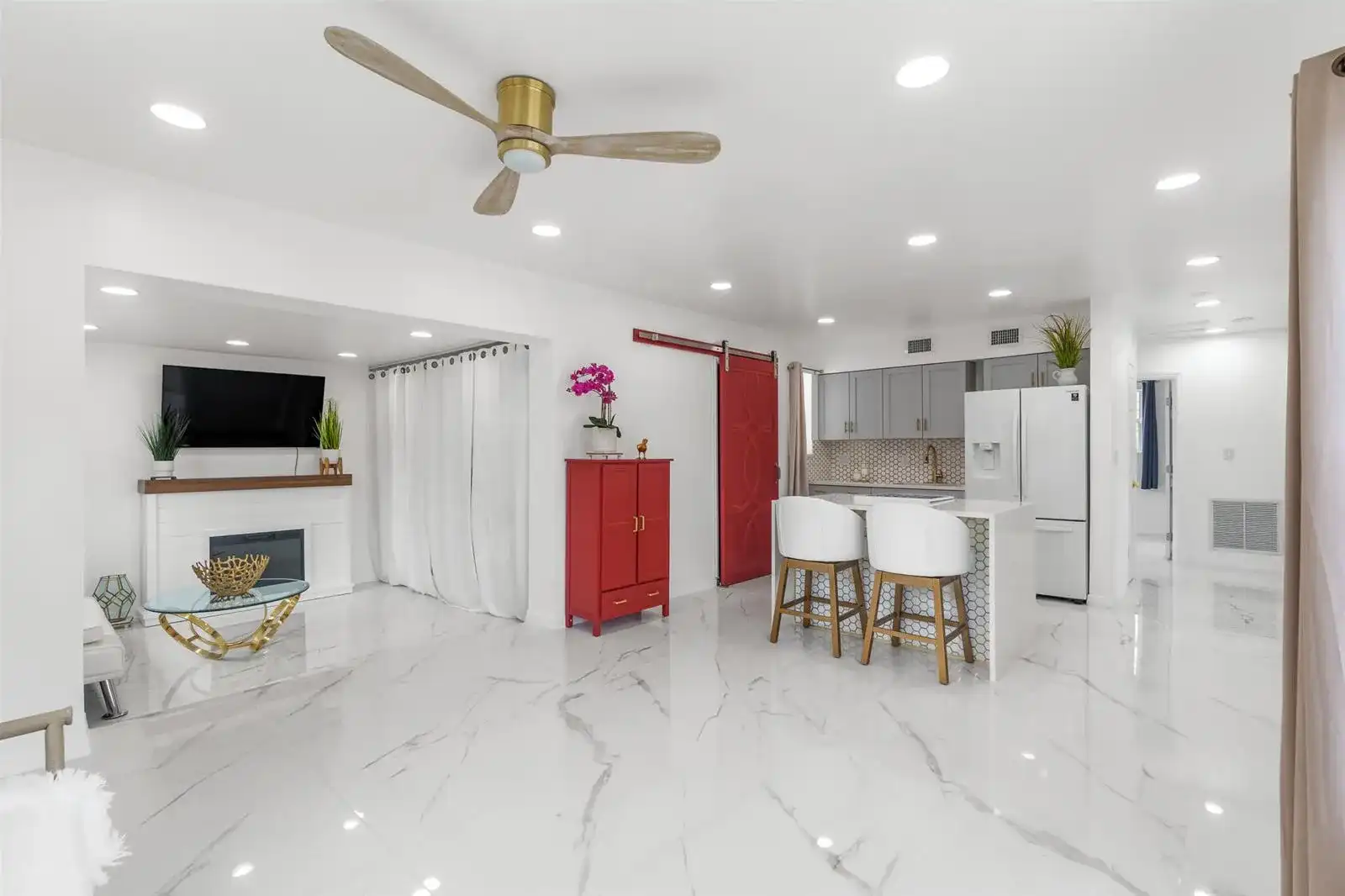 201 NE 28th Court, Boynton Beach FL 33435