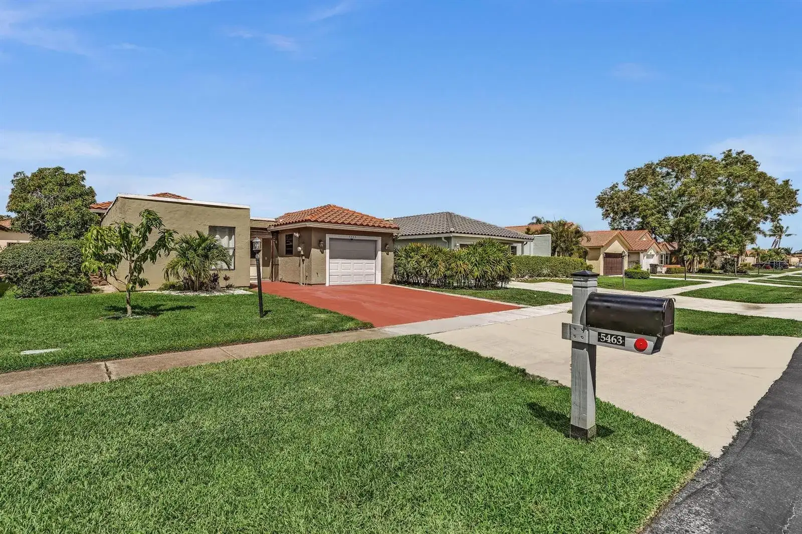 5463 Alta Way, Lake Worth FL 33467 photo 2