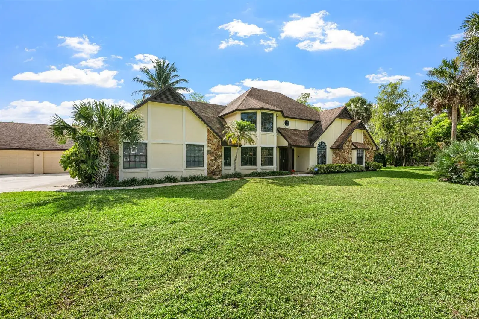 3693 Valley Park Way, Lake Worth FL 33467 photo 2