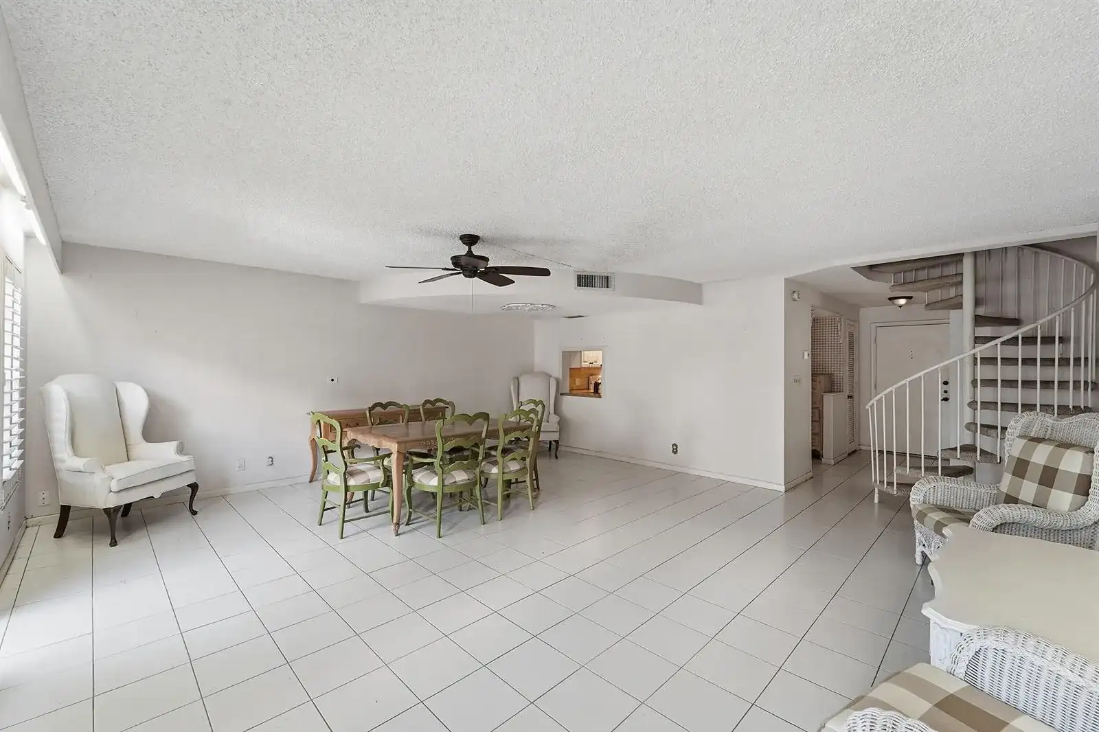 640 Tennis Club Drive # 103, Fort Lauderdale FL 33311